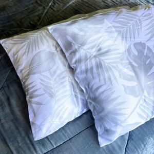 NEW Zoe Ayla Set of 2 Silky-Satin Palm Banana Leaf Pillowcases